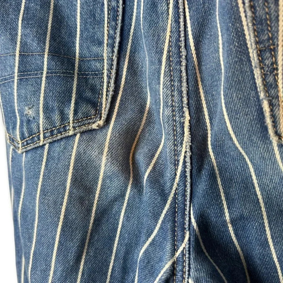 American  Eagle Striped Mom Jean 0R - Picture 8 of 12